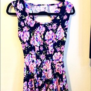 OLIVE TREE - Spring Floral Dress